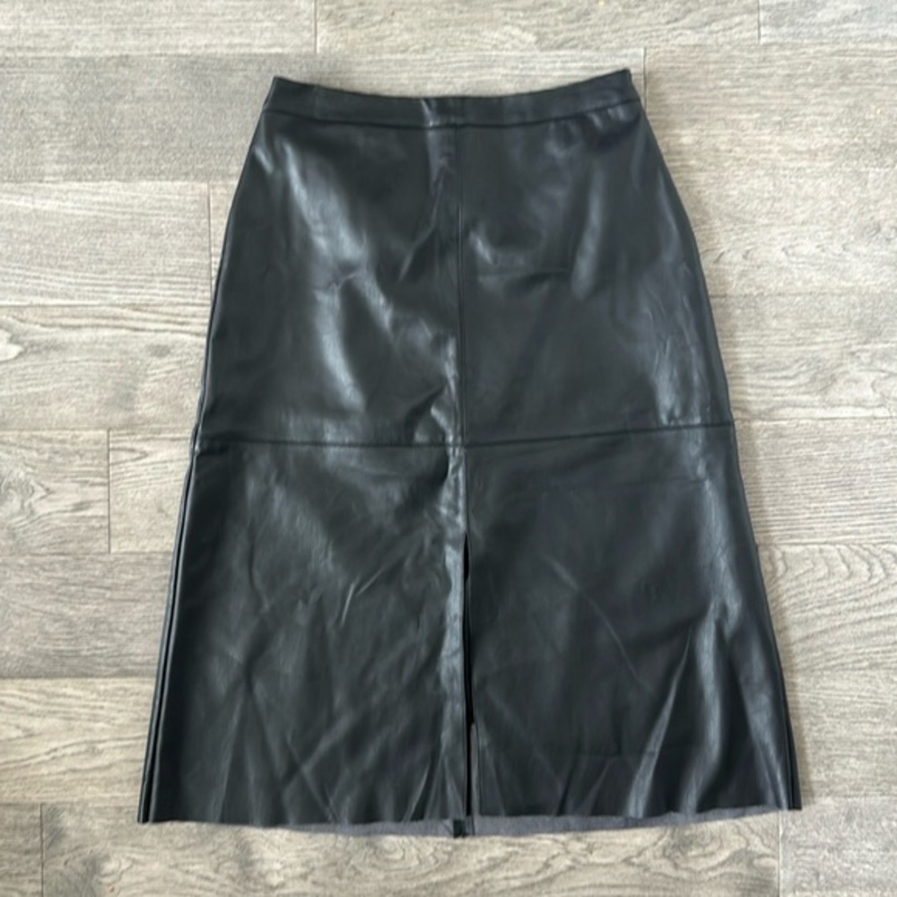 🌼WHO WHAT WEAR🌼 Black Vegan Leather Midi Skirt, Size 6